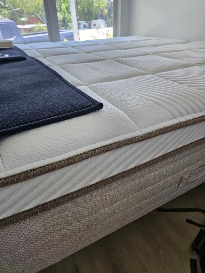 Close-up of the quilted Euro Top edge and mattress cover at Organic Mattress House.